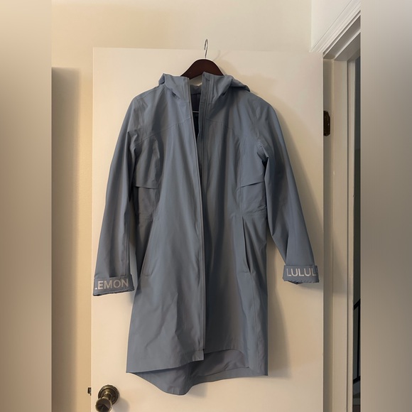 Lululemon Rain Rebel Jacket Slate Womens Size 6 - Picture 2 of 10